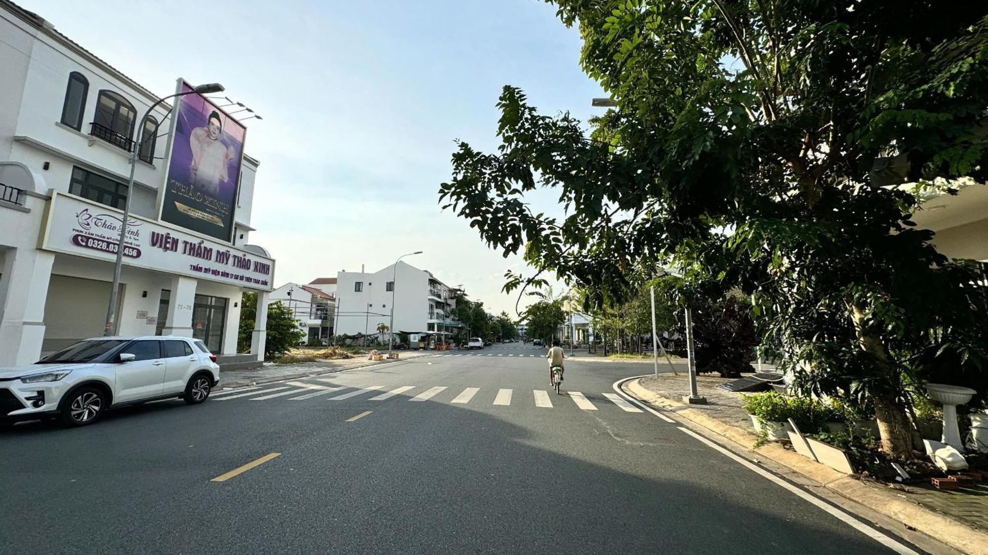 La Homestay Long Xuyên 외부 사진