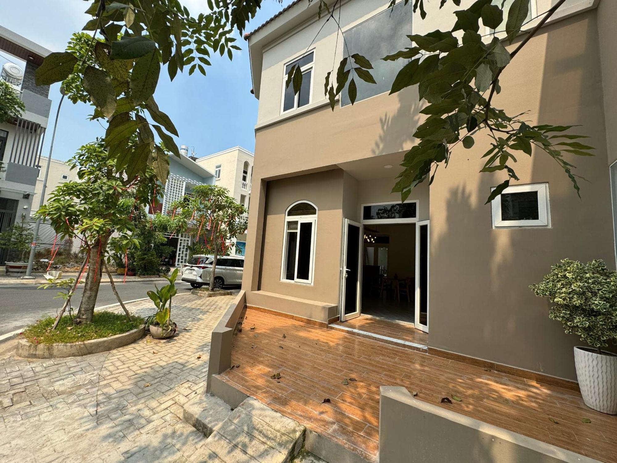 La Homestay Long Xuyên 외부 사진