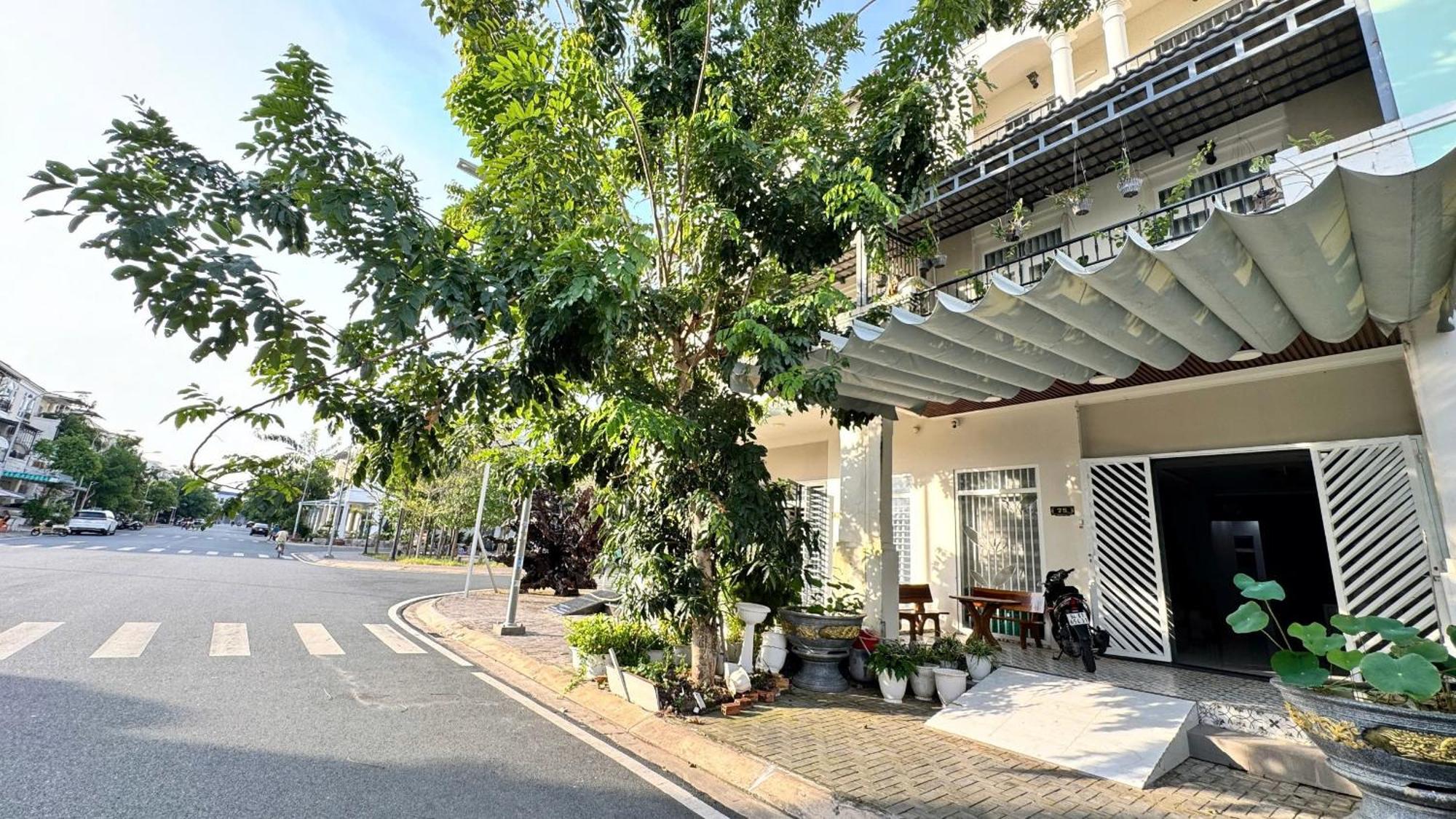 La Homestay Long Xuyên 외부 사진